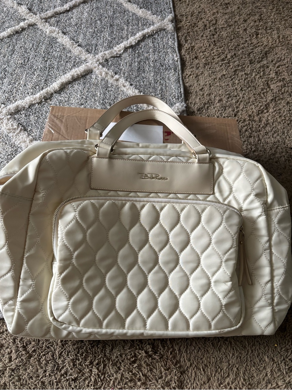 Quilted Cream Travel Bag with Front Pocket